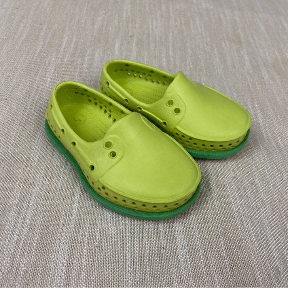 Native Howard Sugar Lite Slip On Green Boat Shoes